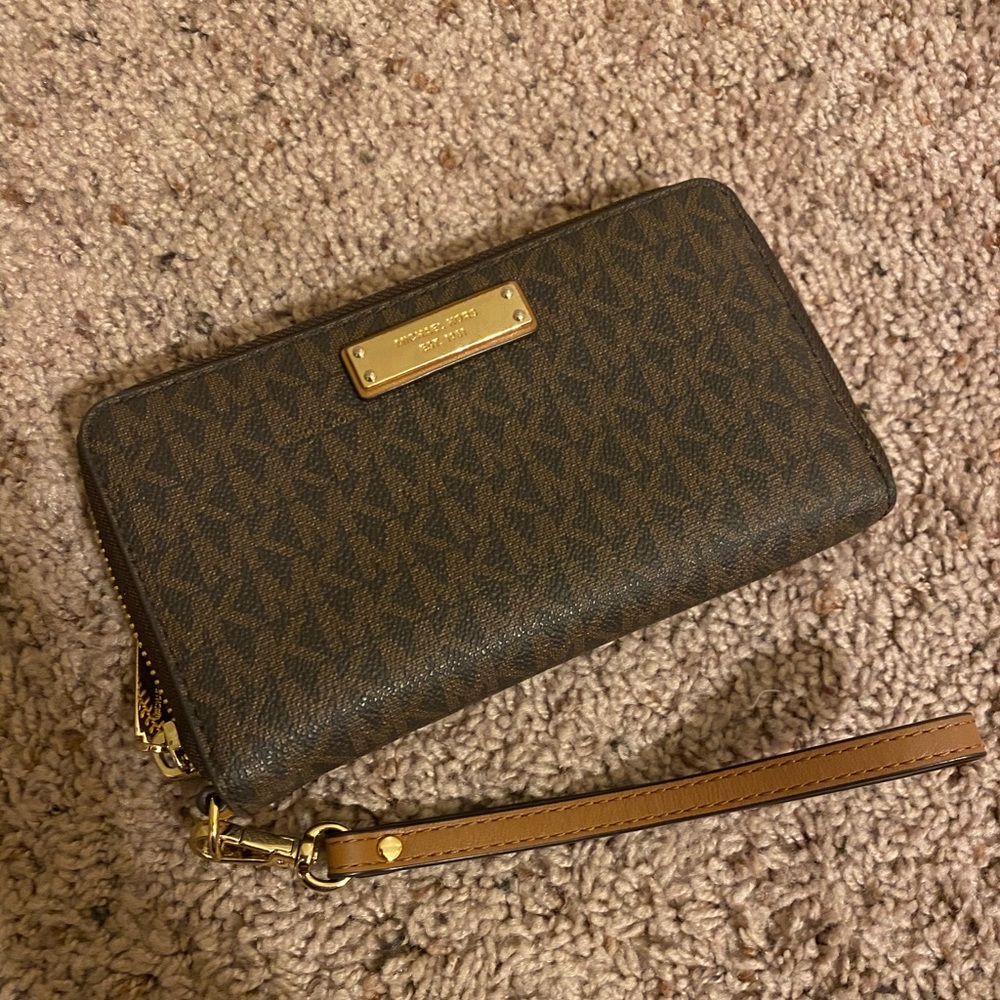 Michael Kors wallet